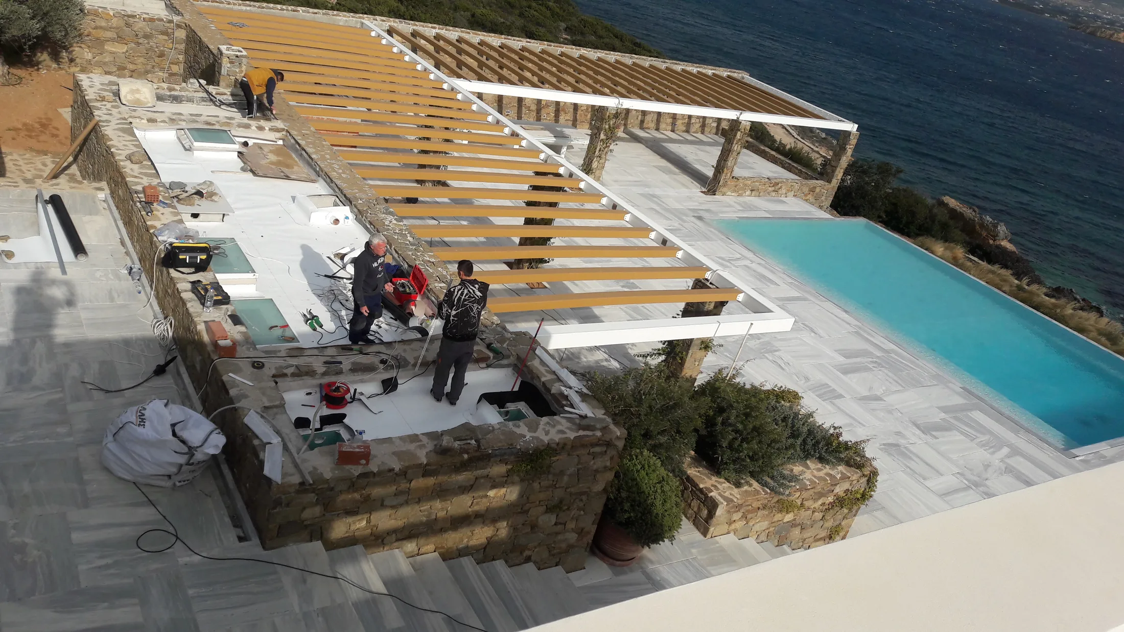 Μονώσεις, στεγανοποίηση και θερμομόνωση από την Εργομόνωση Αντιριζική στεγανοποίηση φυτεμένου δώματος από την Εργομόνωση