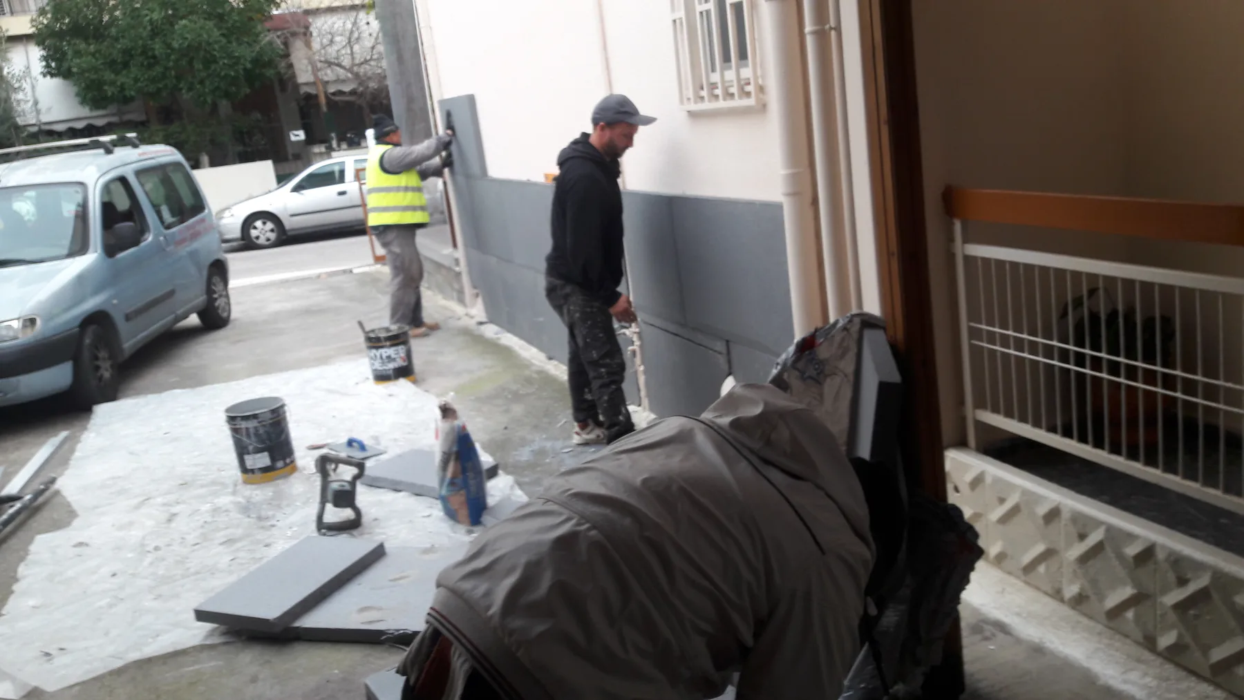 Μονώσεις, στεγανοποίηση και θερμομόνωση από την Εργομόνωση Εξωτερική θερμομόνωση και θερμοπρόσοψη κτιρίου από την Εργομόνωση